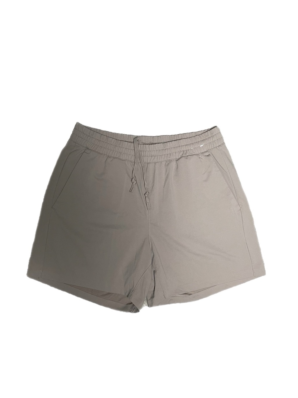 LIKE NEW! Men’s UNIQLO 5” Inseam Shorts